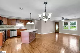 220 Oak St, Chesnee, SC 29323 - Photo 8