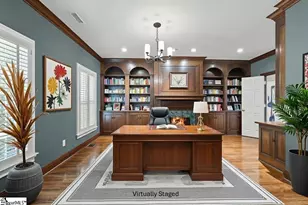 25 Club Forest Ln, Greenville, SC 29605 - Photo 4