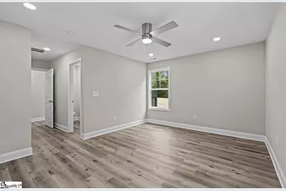 138 S Church Street, Duncan, SC 29334 - Photo 16