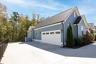 304 Braxton Meadow Dr, Simpsonville, SC 29681 - Photo 2