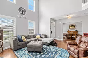 10 Kelvyn St, Greer, SC 29651 - Photo 4