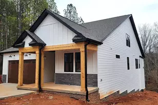 321 Stardust Ln, Seneca, SC 29672 - Photo 2