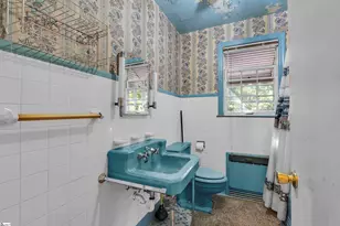 303 N B St, Easley, SC 29640 - Photo 34