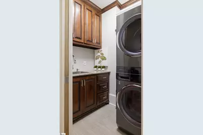 18 S Main Street Unit #201, Greenville, SC 29601 - Photo 16