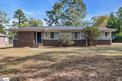 300 Woodvale Avenue, Fountain Inn, SC 29644 - Photo 2