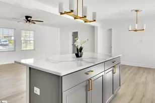 197 Stribling Cir, Spartanburg, SC 29301 - Photo 12