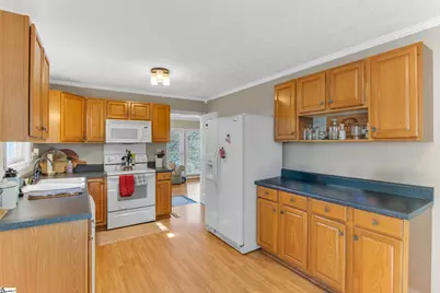 8 Pinecrest Drive, Williamston, SC 29697 - Photo 12