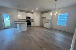 609 Silver Fir St, Piedmont, SC 29673 - Photo 2