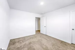 6042 Willutuck Dr, Boiling Springs, SC 29316 - Photo 10