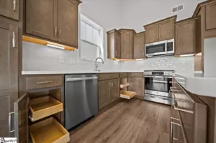 308 Florence St, Spartanburg, SC 29303 - Photo 8