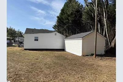 8 Bradley Street, Greenville, SC 29611 - Photo 16