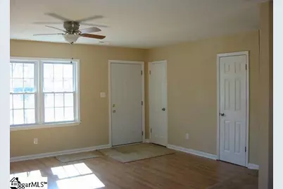 378 Vanderbilt Road, Spartanburg, SC 29301 - Photo 6