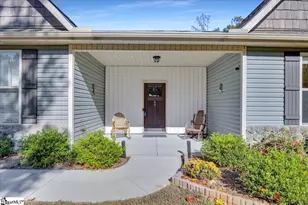 40 Glen Springs Rd, Travelers Rest, SC 29690 - Photo 4