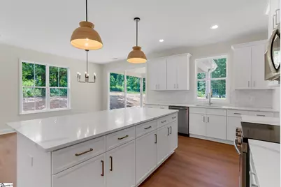 9 Burns Road, Travelers Rest, SC 29690 - Photo 8