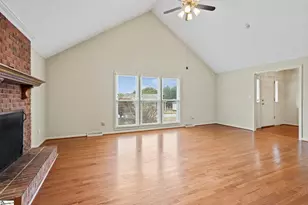 107 Fairview Pl, Greer, SC 29651 - Photo 6