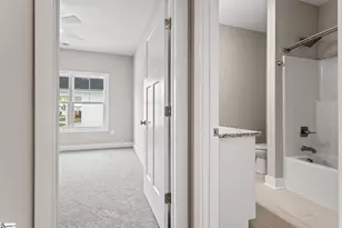 16 N Georgia Ave, Greenville, SC 29611 - Photo 10