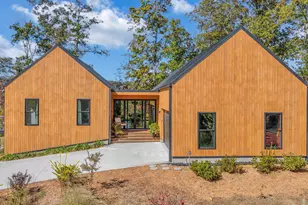 562 Club Dr, Greenville, SC 29611 - Photo 1