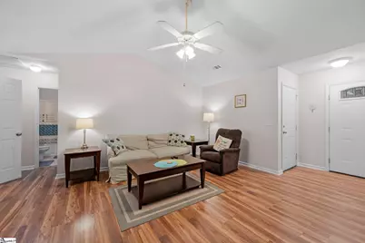 107 Kingscreek Drive, Greer, SC 29650 - Photo 8