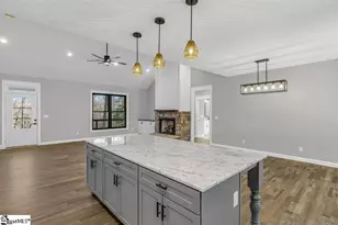 107 Bentwood Ln, Pickens, SC 29671 - Photo 8