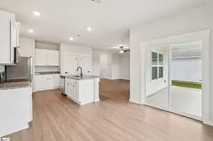 1216 Crested Iris St, Moore, SC 29369 - Photo 6