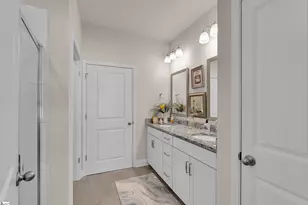 325 Cub Ct, Greenville, SC 29609 - Photo 16