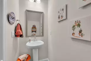 325 Cub Ct, Greenville, SC 29609 - Photo 18