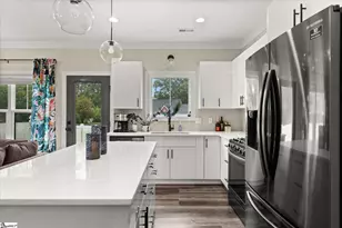 136 Park Ave, Greer, SC 29651 - Photo 8