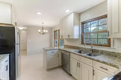 2 Pilgrims Point Road, Greenville, SC 29615 - Photo 10