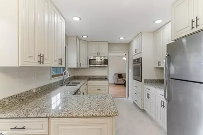 2 Pilgrims Point Road, Greenville, SC 29615 - Photo 14