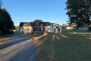 5419 Parris Bridge Rd, Boiling Springs, SC 29316 - Photo 2