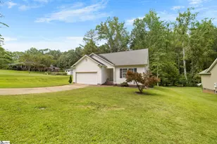 111 Woodvale Ave, Fountain Inn, SC 29644 - Photo 4