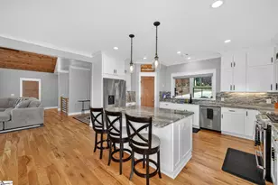 709 Keowee Bay Cir, Salem, SC 29676 - Photo 14