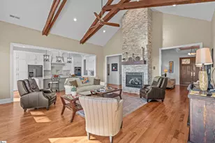 19 Tropicana Ct, Greenville, SC 29609 - Photo 8