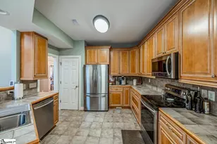 609 Chaulk Hill Ct, Simpsonville, SC 29681 - Photo 12