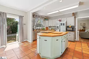 111 Northwoods Rd, Greenwood, SC 29649 - Photo 6