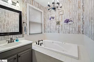 111 Northwoods Rd, Greenwood, SC 29649 - Photo 22