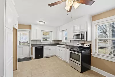 5 Lenore Avenue, Greenville, SC 29617 - Photo 6