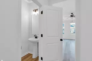 418 Barbican Pl, Greenville, SC 29605 - Photo 4