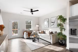 17 Apollo Vw Ln, Greenville, SC 29607 - Photo 4