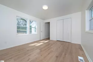 509 S Bomar Ave, Landrum, SC 29356 - Photo 16