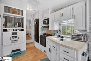 421 Newbury Cir, Westminster, SC 29693 - Photo 14