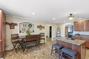 229 Falling Creek Rd, Spartanburg, SC 29301 - Photo 10