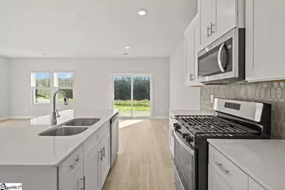 585 Cozy Bluff Road, Spartanburg, SC 29301 - Photo 6