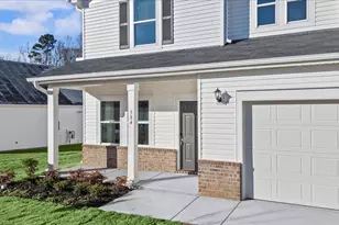 584 Cozy Blf Rd, Spartanburg, SC 29301 - Photo 2