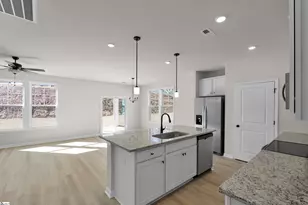 160 Hunter Ridge Dr, Boiling Springs, SC 29316 - Photo 10