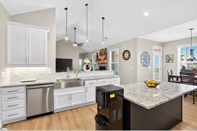 834 Grantwood Circle, Greer, SC 29651 - Photo 6