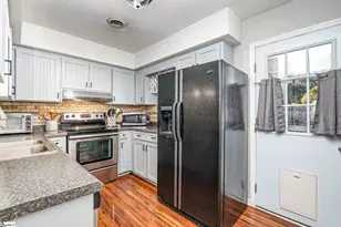 22 Hidden Springs Rd, Spartanburg, SC 29302 - Photo 8