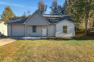 422 Mt Hood Dr, Inman, SC 29349 - Photo 1