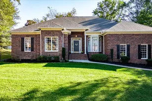 409 Crandall Dr, Greenville, SC 29607 - Photo 2