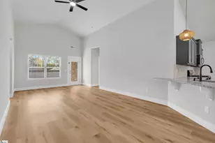 624 Lombard Dr, Boiling Springs, SC 29316 - Photo 4